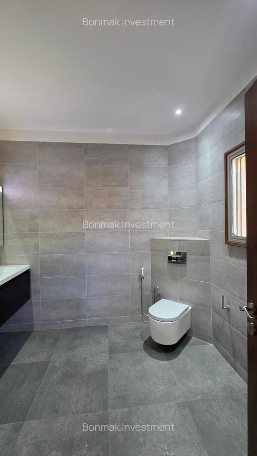 4 Bed Townhouse with En Suite at Old Kitusuru - 12