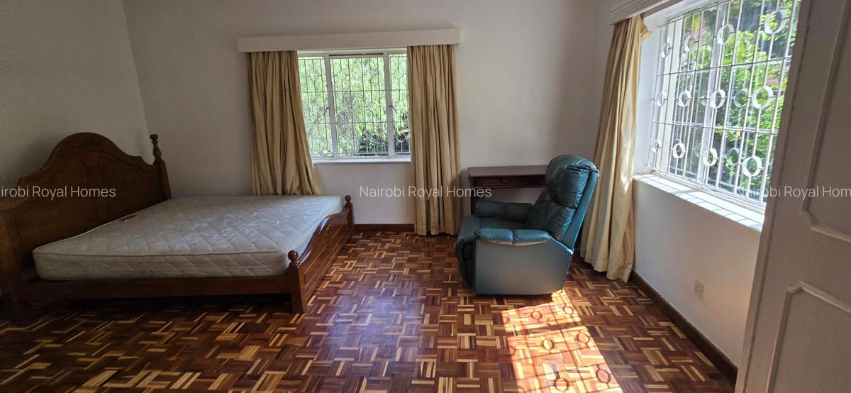 5 Bed House with En Suite at Kyuna Crescent - 12