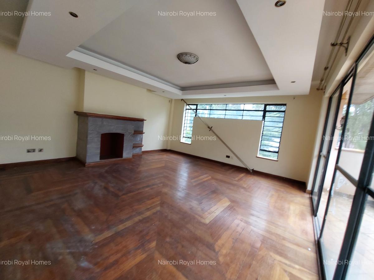 5 Bed Townhouse with En Suite at Convent Drive - 9