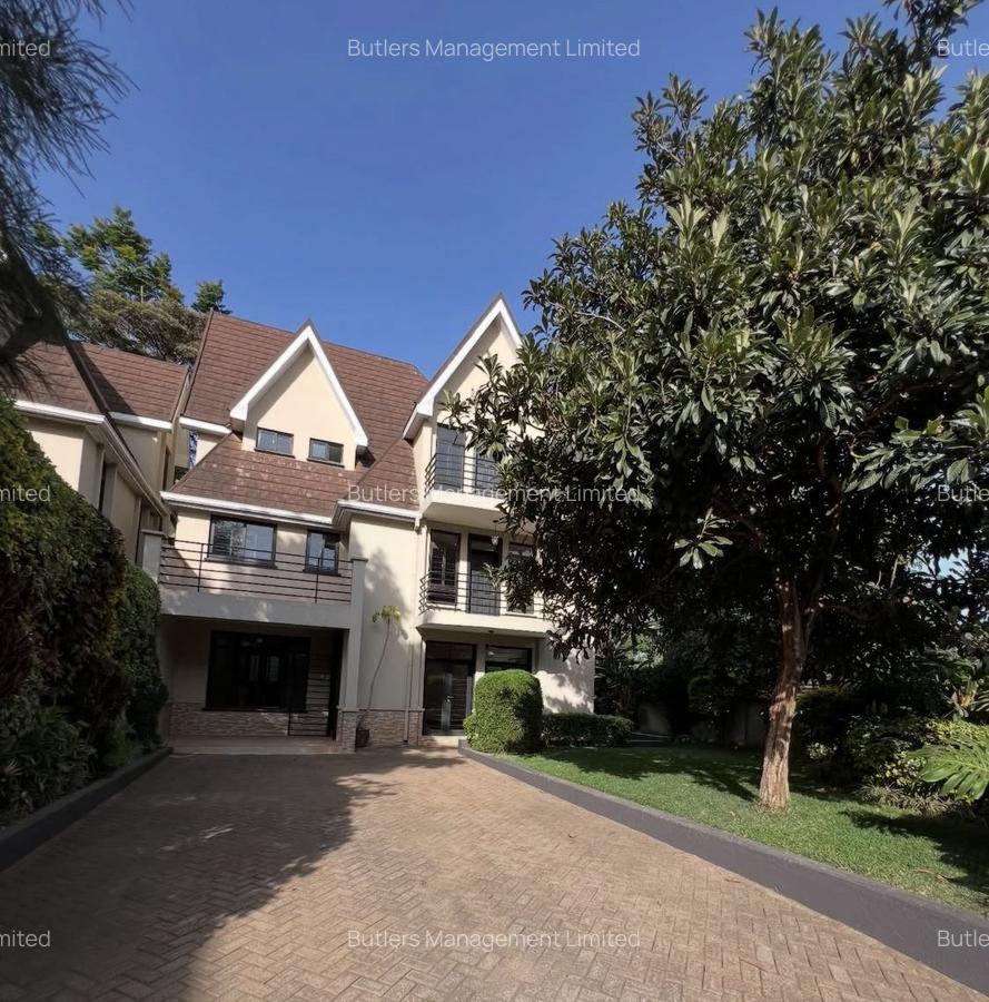 5 Bed Townhouse with En Suite in Lavington - 1