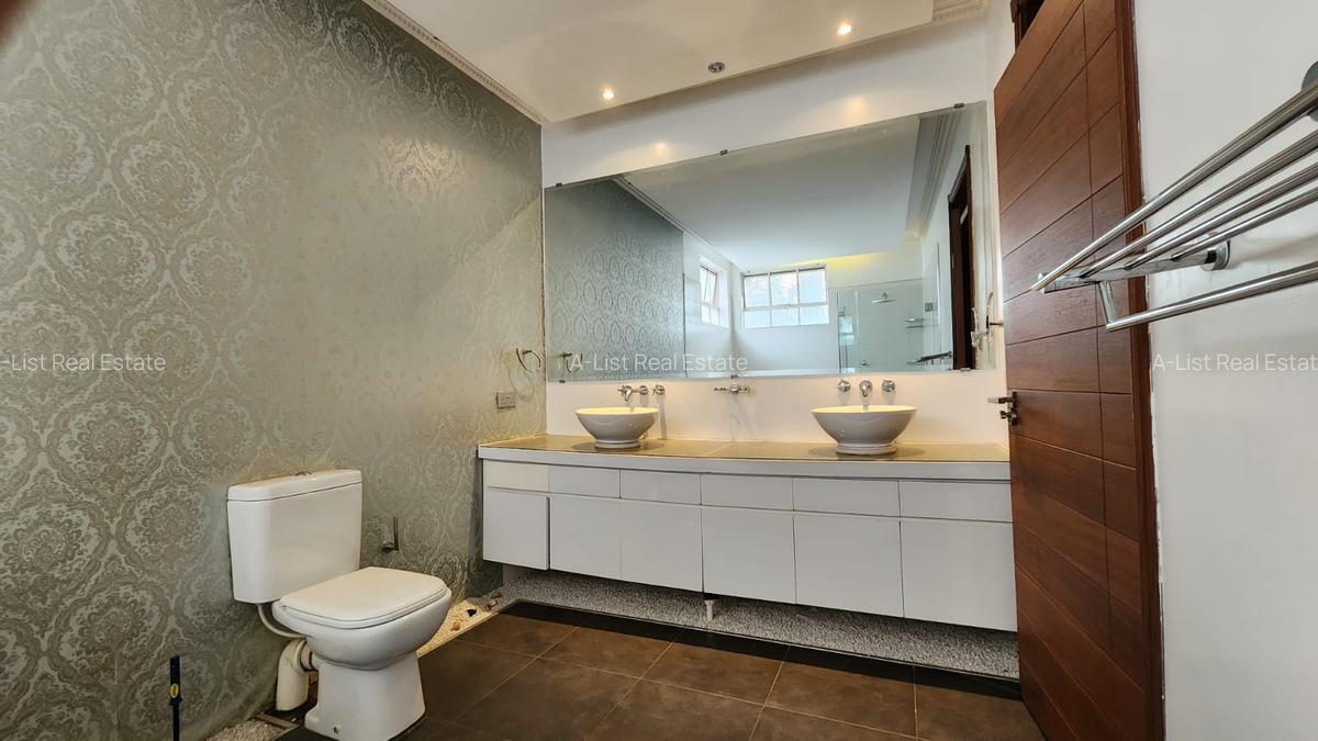 2 Bed House with En Suite at Magnolia Close - 11