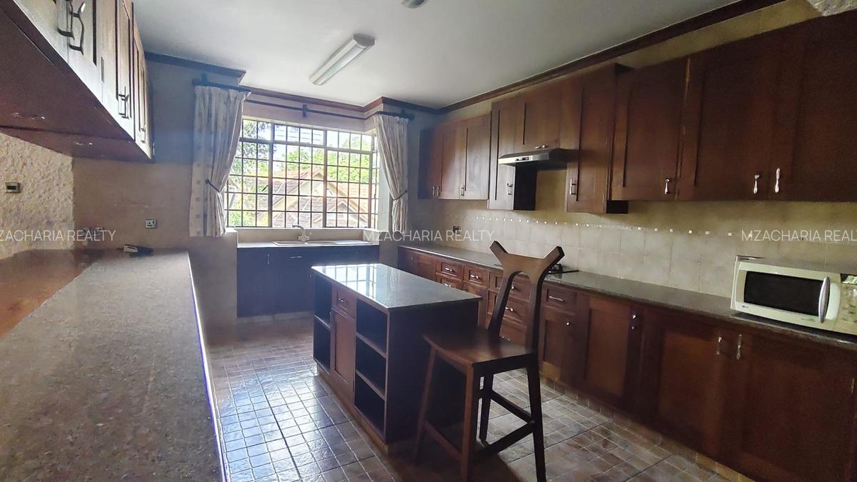 3 Bed House with Garden in Spring Valley - 9