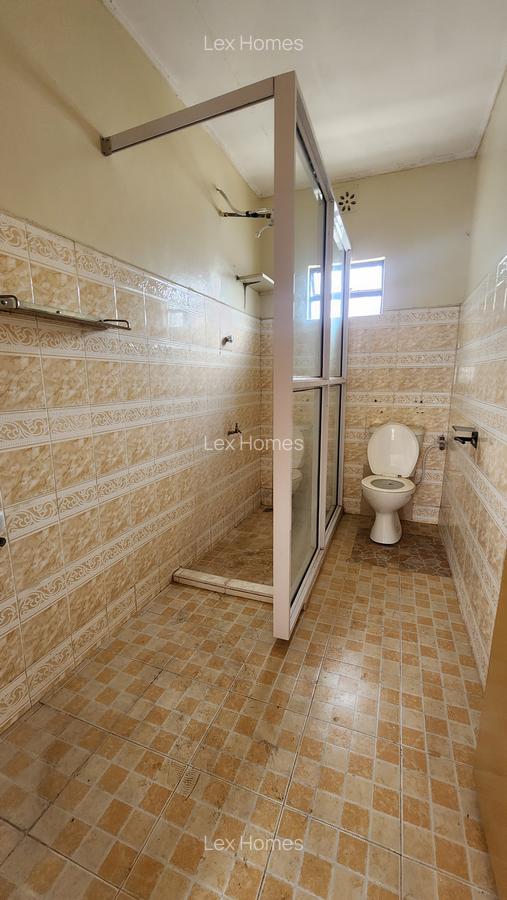 3 Bed House with En Suite at Rimpa Road - 12