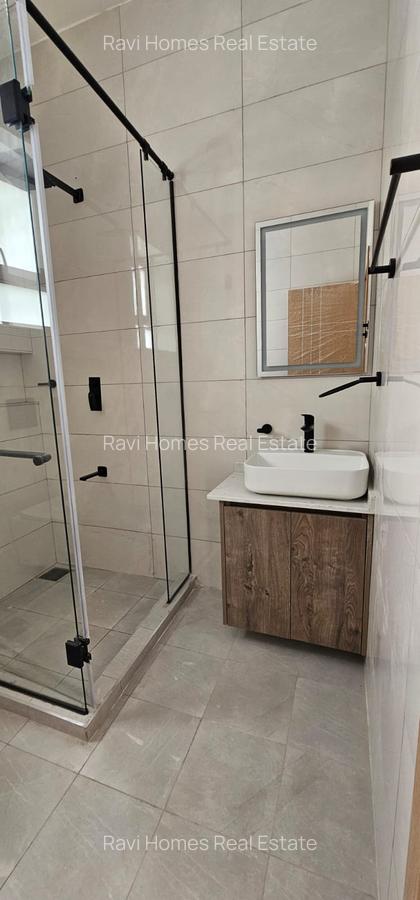 3 Bed Apartment with En Suite at Brookside Garden - 5