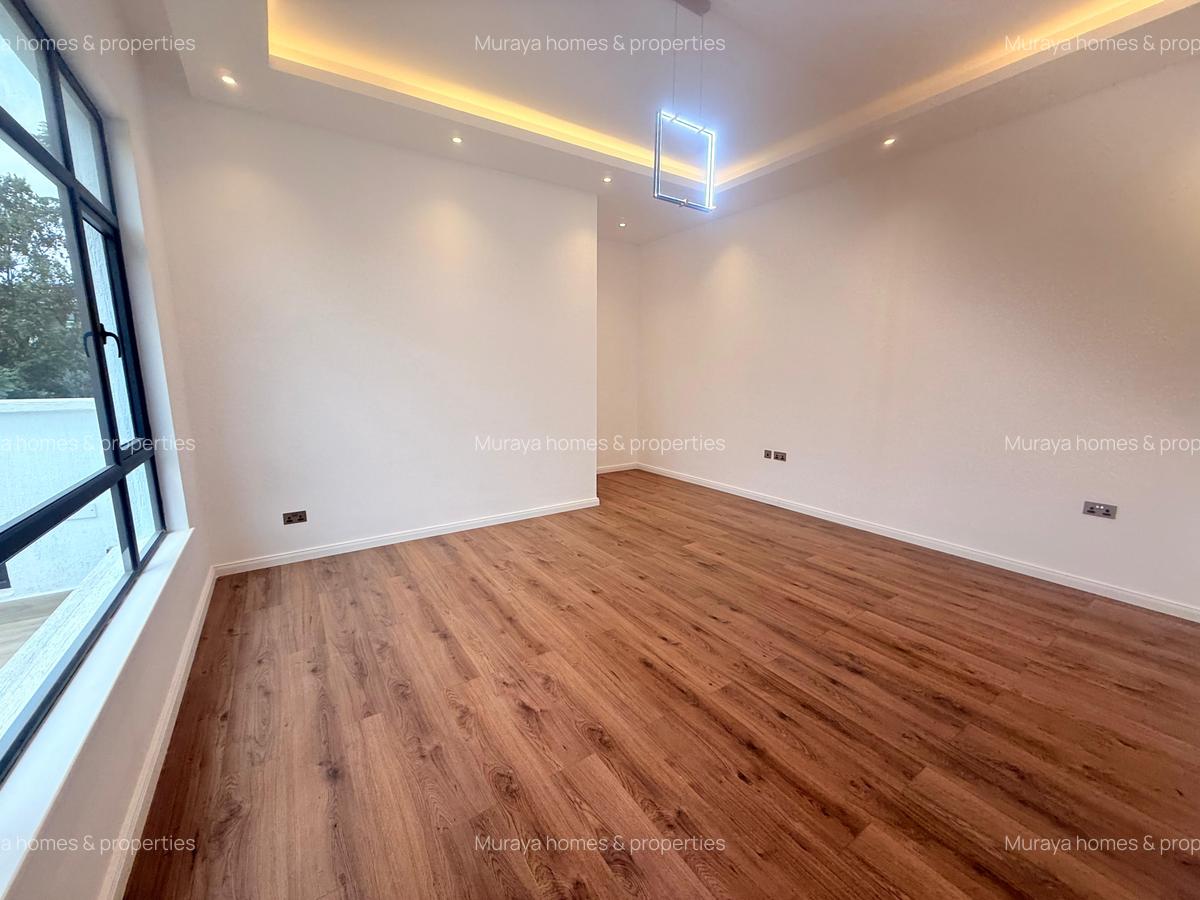 5 Bed Villa with En Suite at Lavington - 8