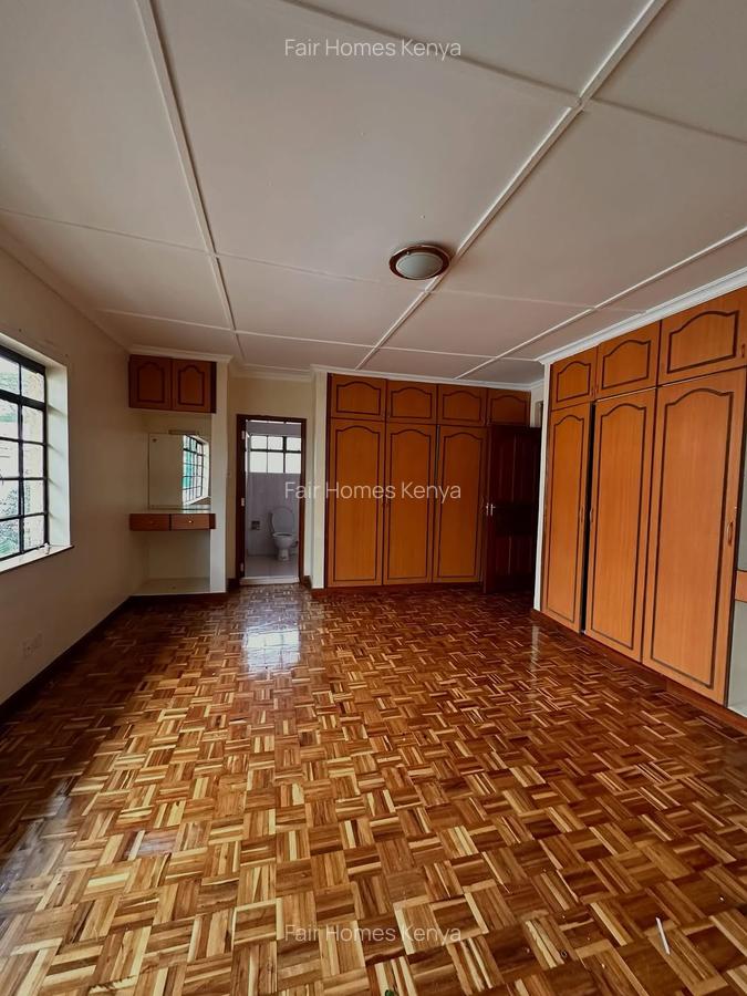 4 Bed Townhouse with En Suite at Amboseli Road - 8