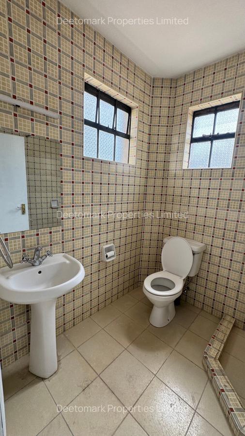 3 Bed Apartment with En Suite at Kilimani - 17