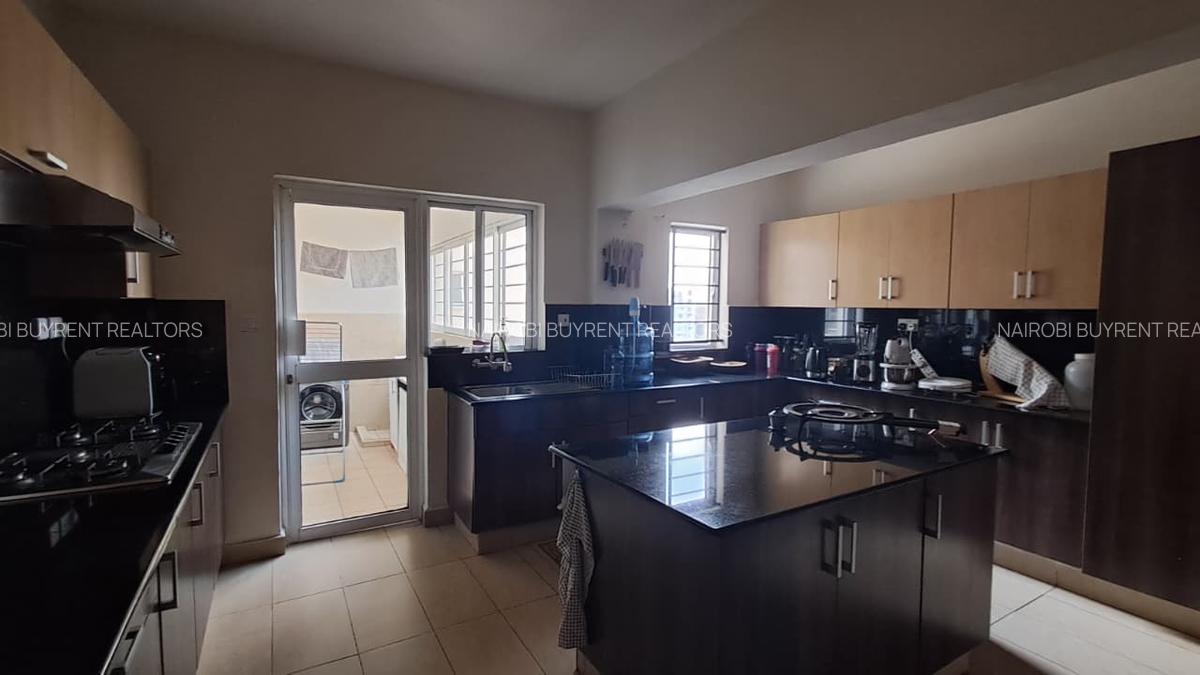 2 Bed Apartment with En Suite in Kilimani - 3