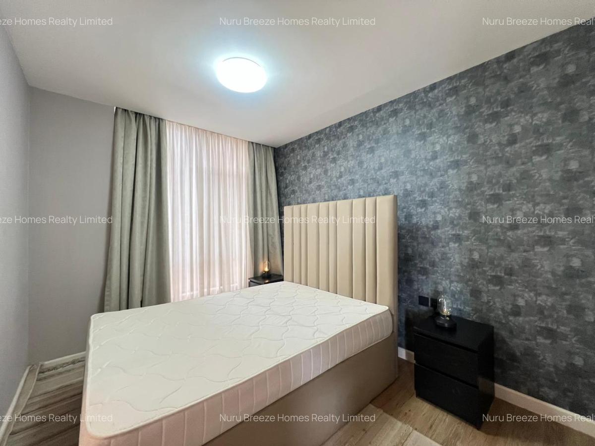 3 Bed Apartment with En Suite in Brookside - 12