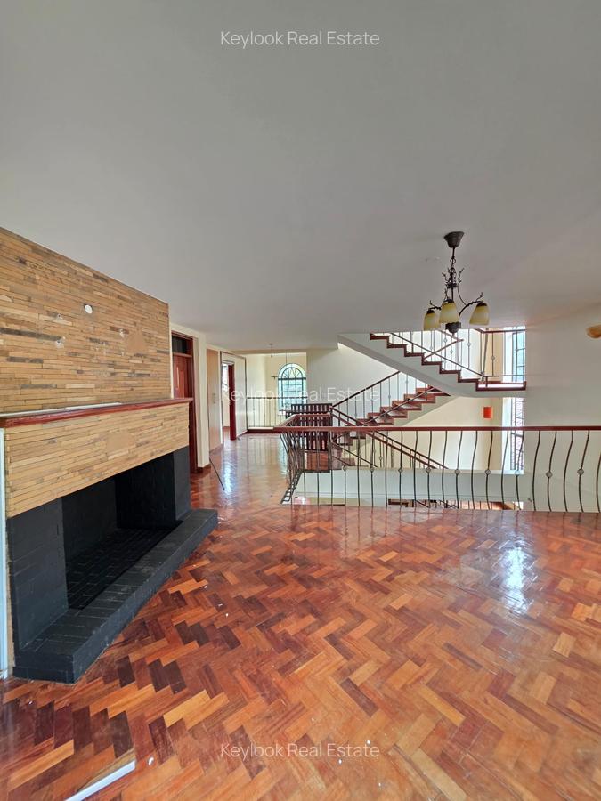 4 Bed Townhouse with En Suite at Lavington Green - 10
