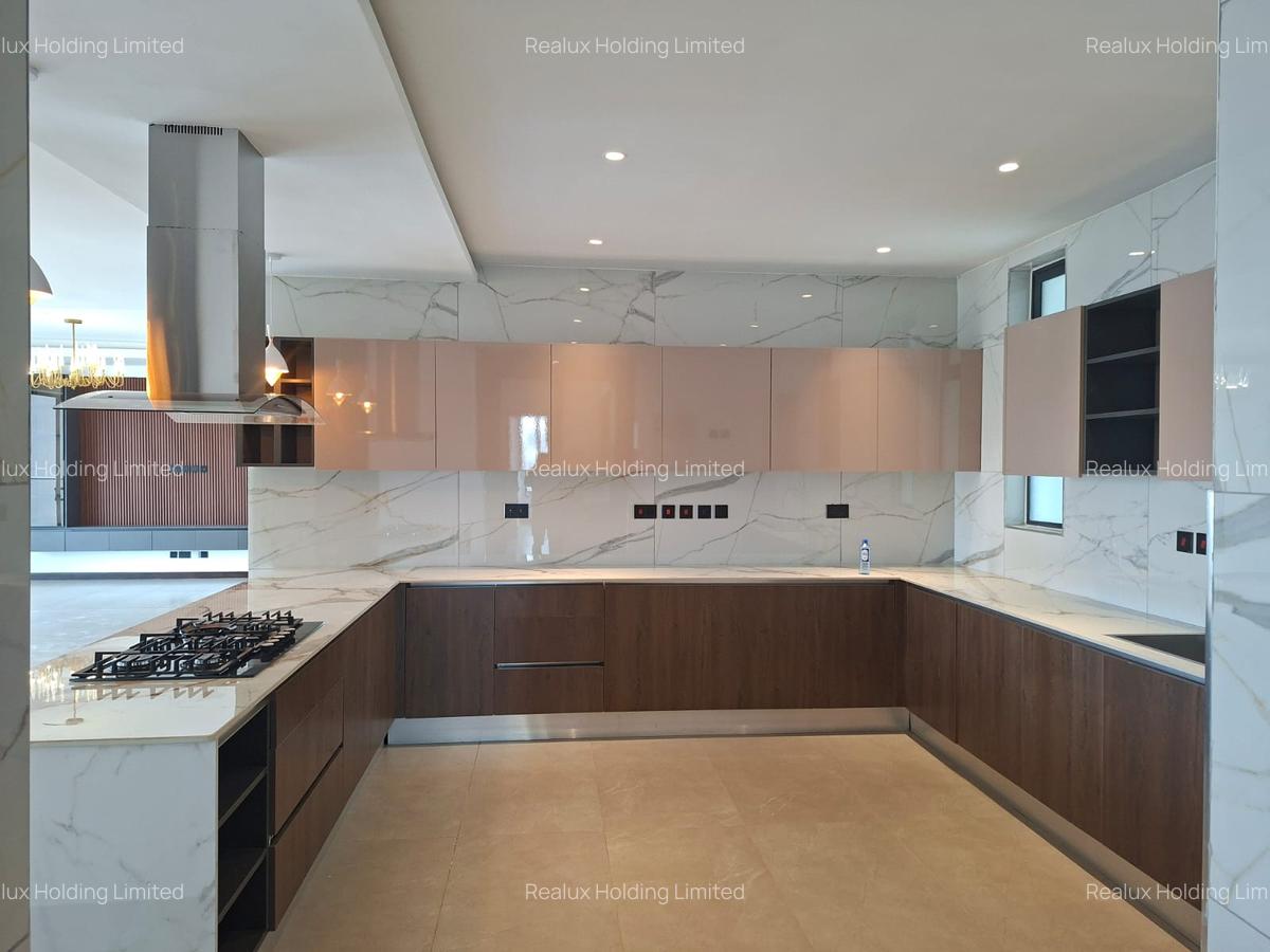 5 Bed Apartment with En Suite in Riverside - 7