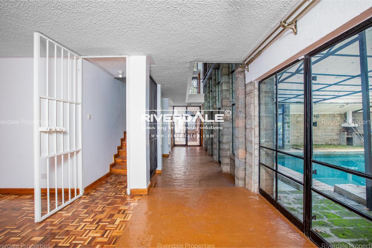5 Bed House with En Suite in Runda - 5