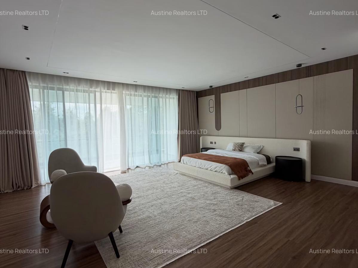5 Bed Villa with En Suite in Runda - 15