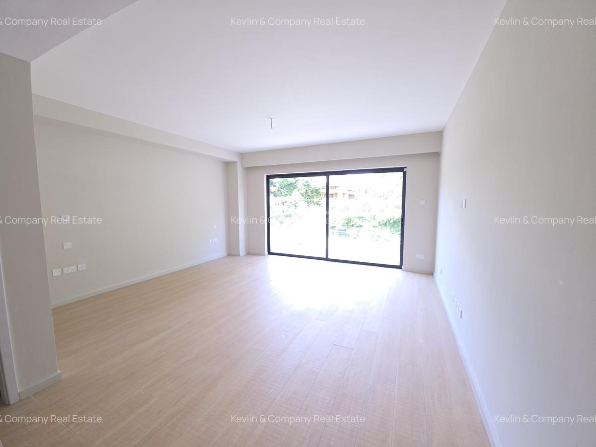 5 Bed Townhouse with En Suite in Kyuna - 15