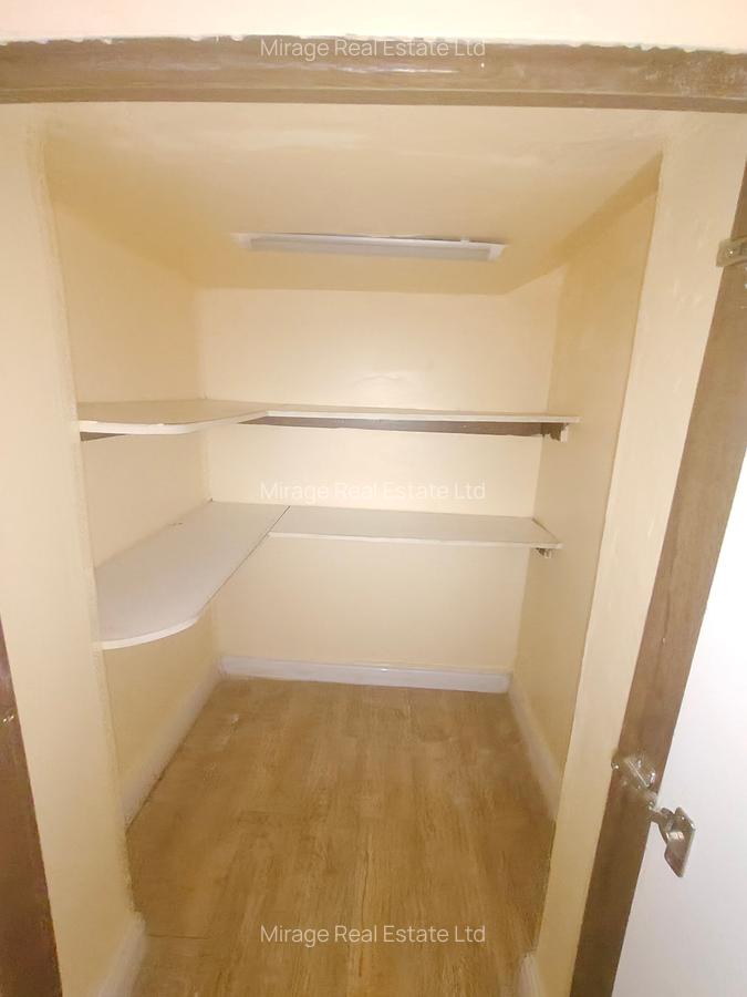 1 Bed Apartment with Swimming Pool in Kilimani - 9