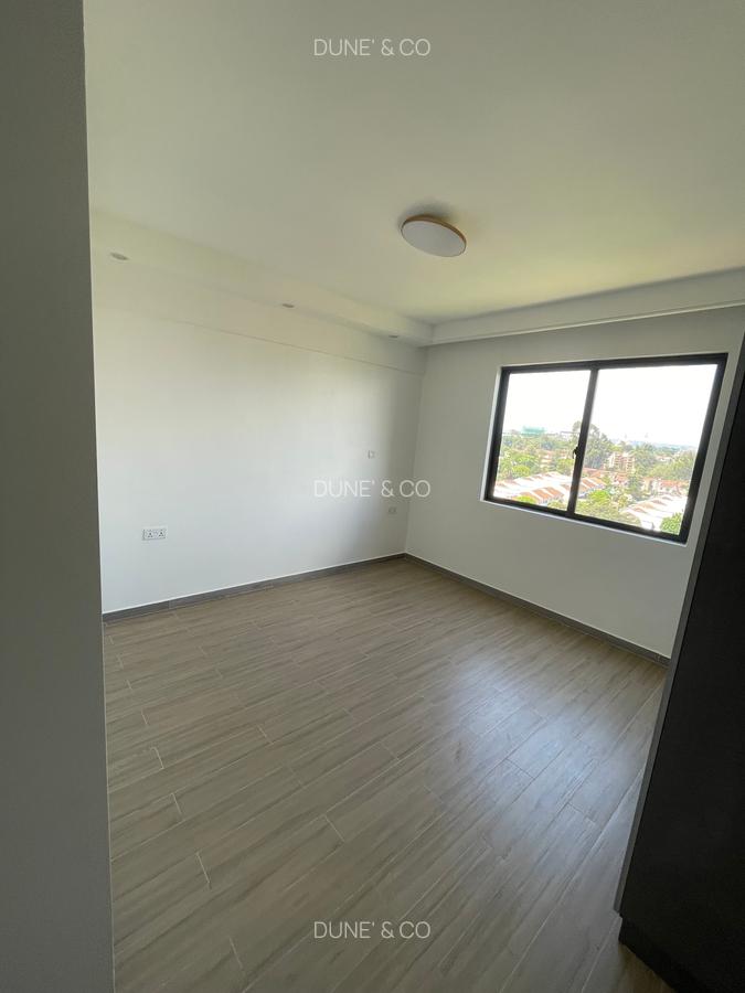 2 Bed Apartment with En Suite in Riverside - 13