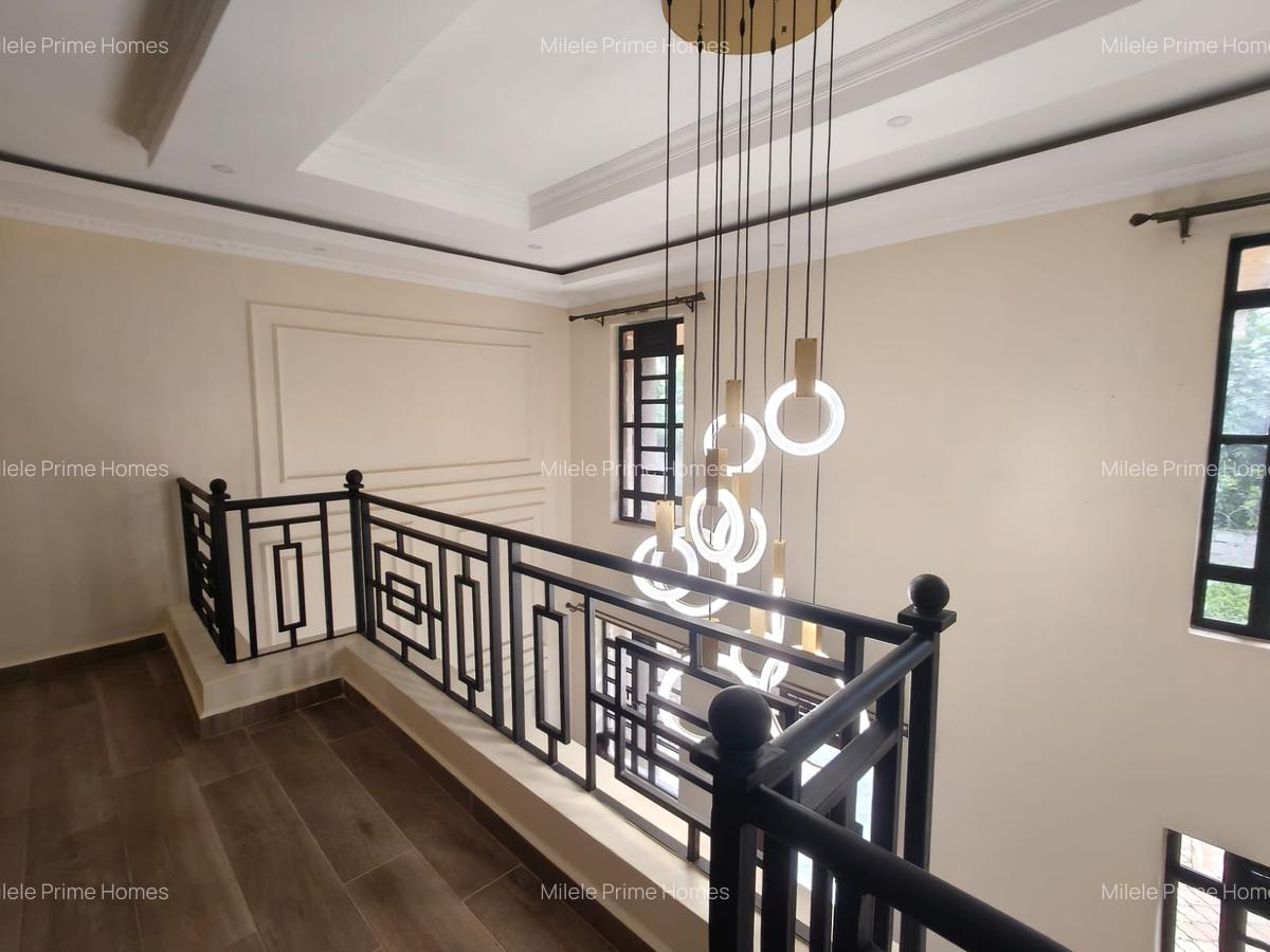 6 Bed Villa with En Suite at New Kitisuru - 11