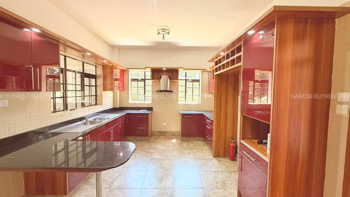 5 Bed Townhouse with En Suite in Kitisuru - 6