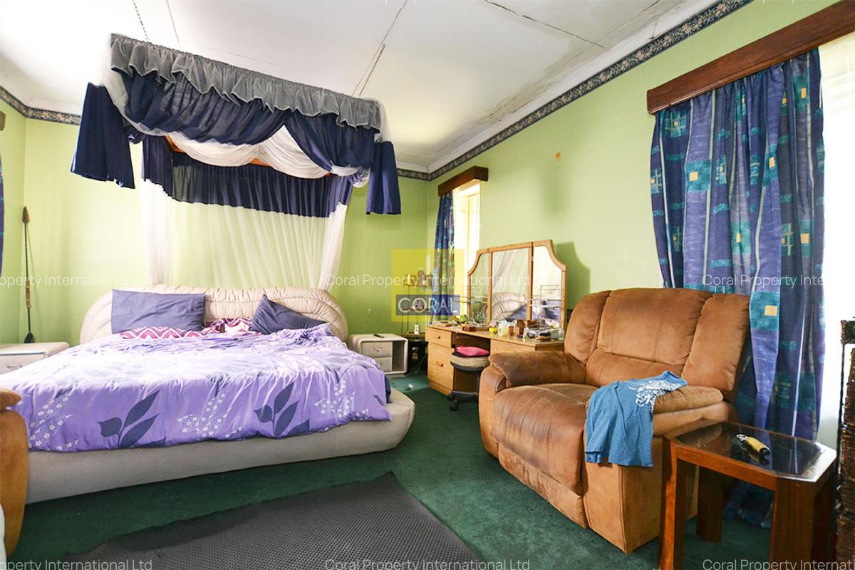 5 Bed House in Riverside - 15