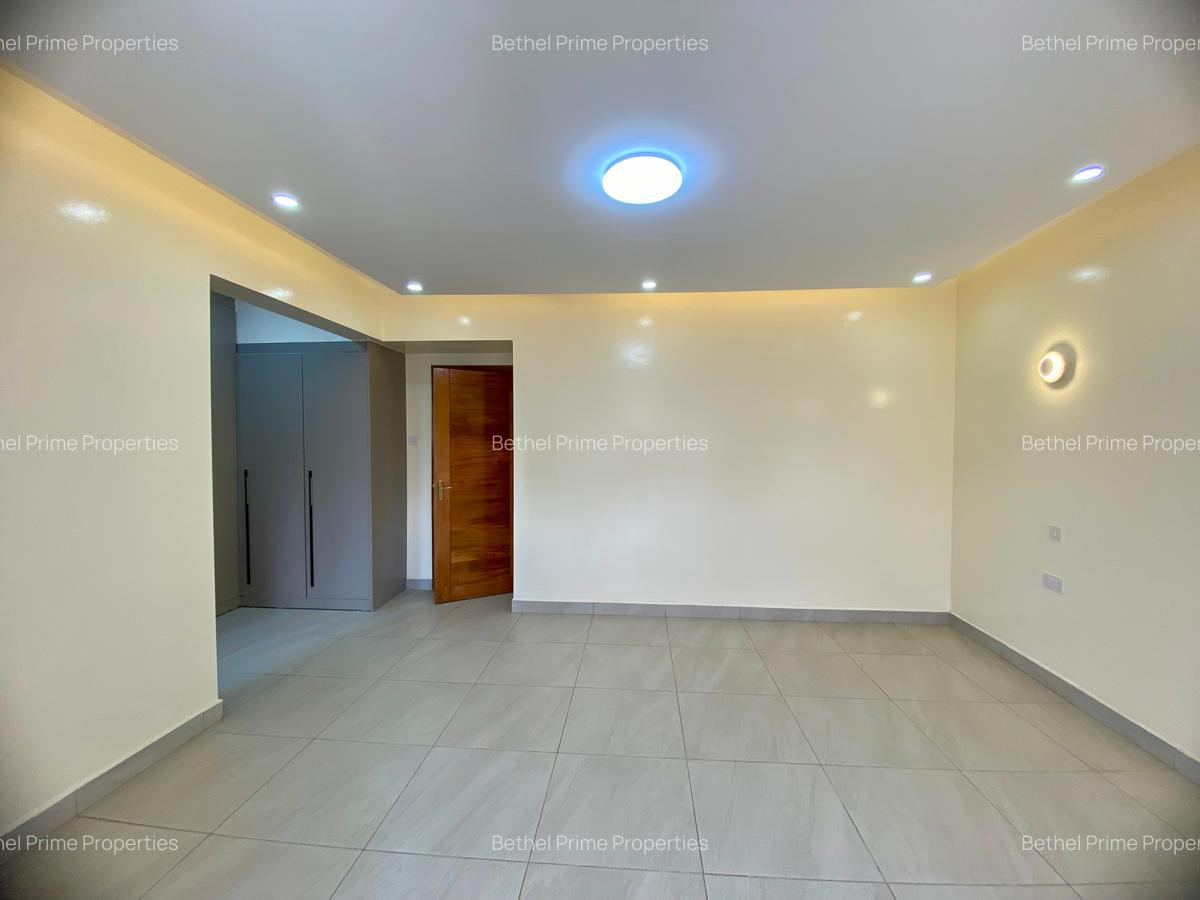 3 Bed Apartment with En Suite in Kilimani - 12