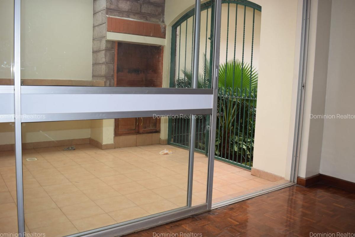 4 Bed Townhouse with En Suite at Brookside Gardens - 3