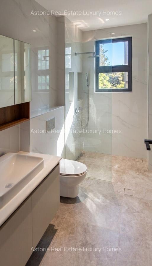 2 Bed Apartment with En Suite at 2026-401 - 2