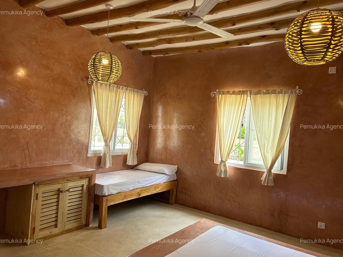 3 Bed House with En Suite at Dongokundu - 5