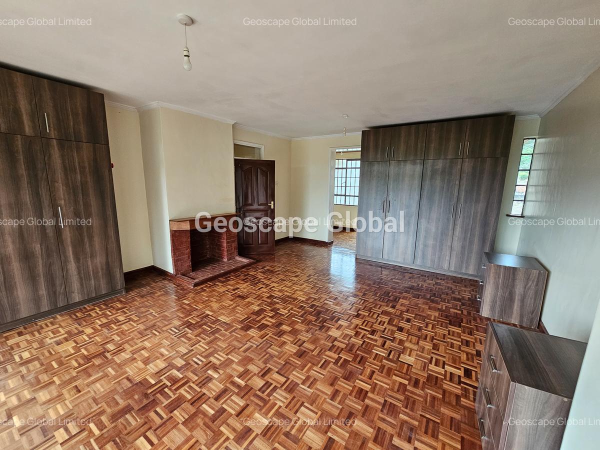4 Bed House with En Suite in Kitisuru - 2