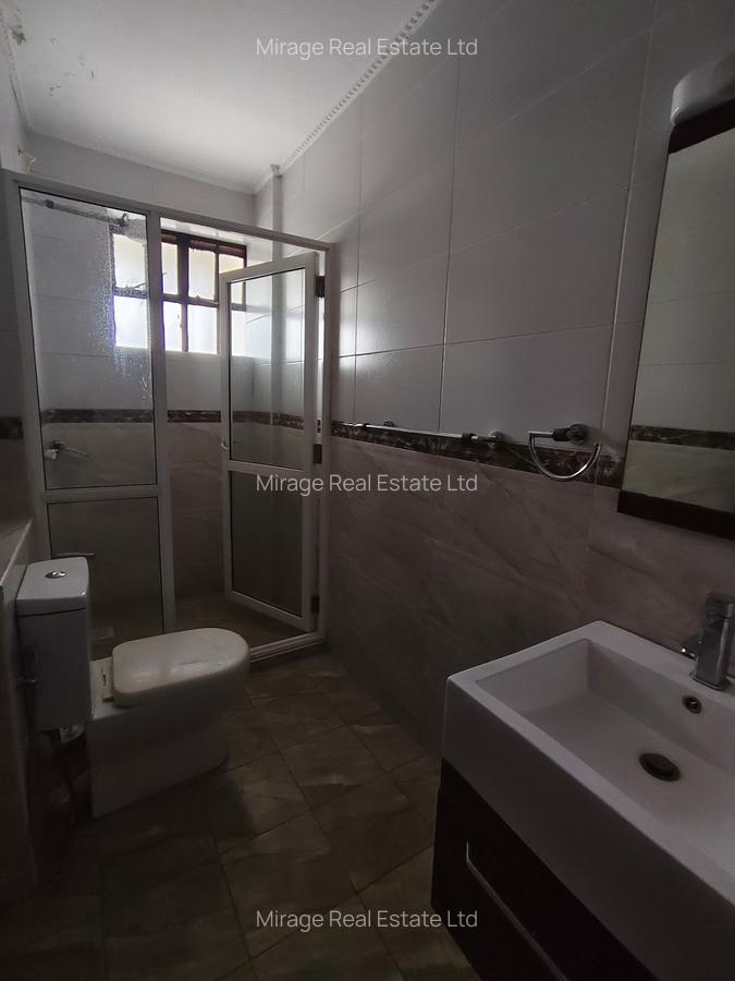 1 Bed Apartment with Parking in Kilimani - 17