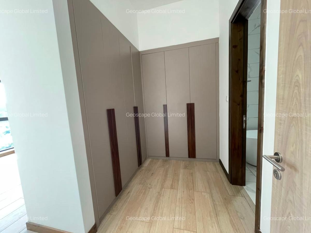 2 Bed Apartment with En Suite in Rosslyn - 7