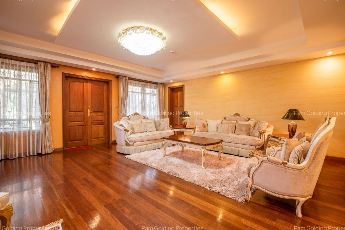 4 Bed House with En Suite in Karen - 2