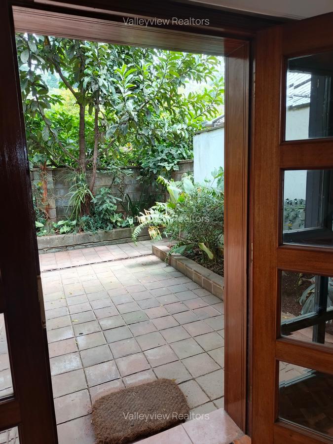 2 Bed Townhouse with En Suite at Kileleshwa - 6