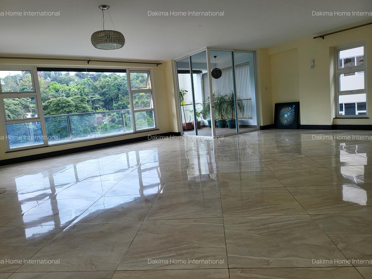 4 Bed Apartment with En Suite in General Mathenge - 3