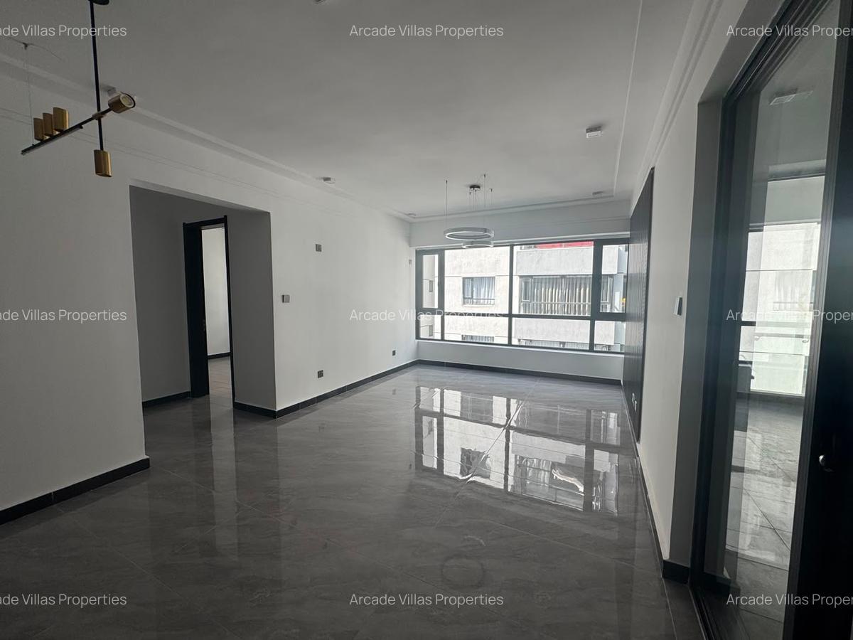 2 Bed Apartment with En Suite in Lavington - 7