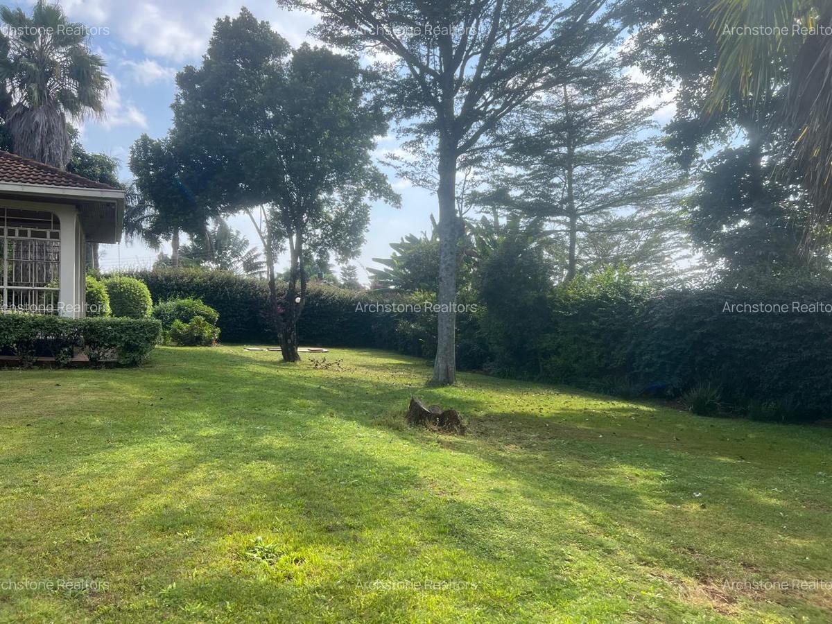 5 Bed House with En Suite in Runda - 13