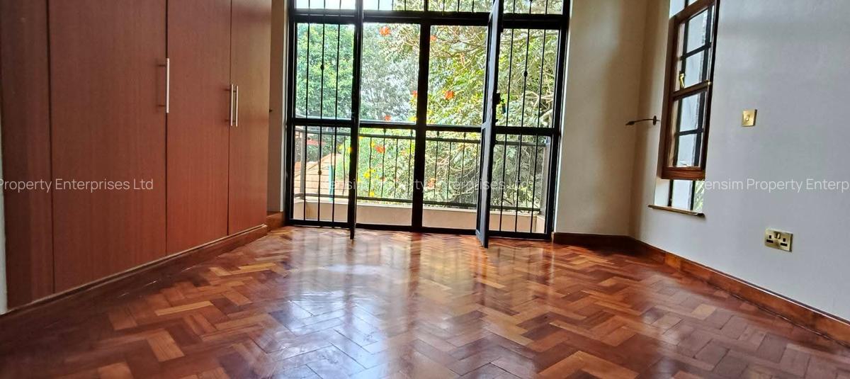 4 Bed Townhouse with En Suite in Kiambu Road - 12