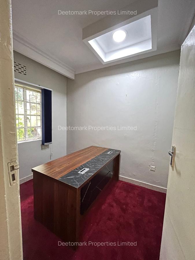 3 Bed House with Garden at Galleria - 9