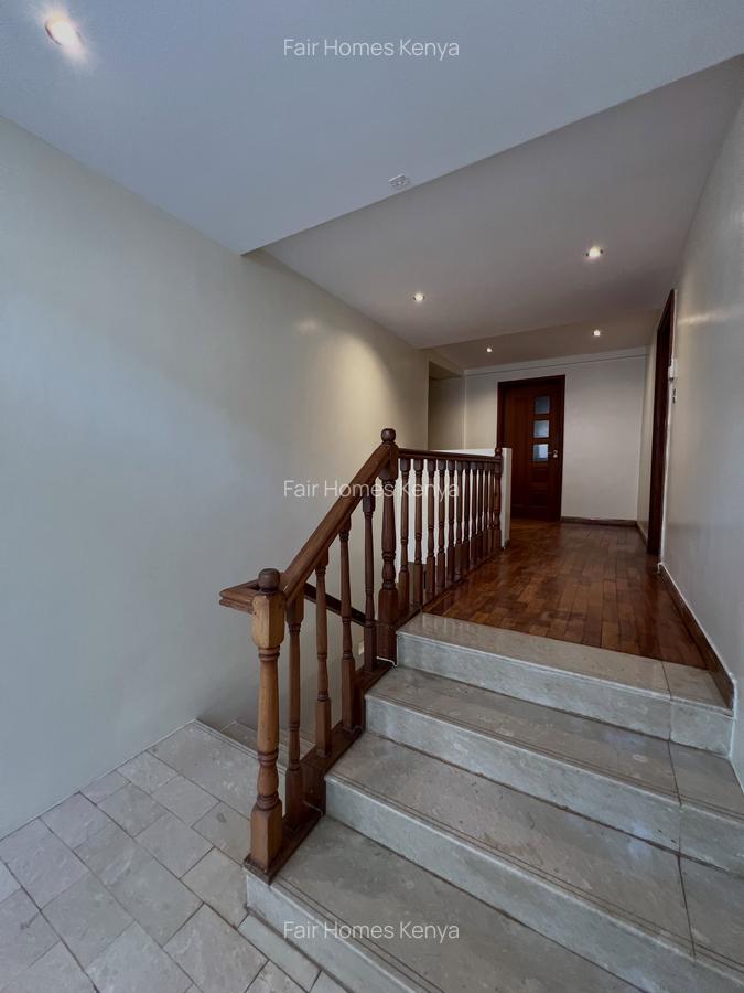 5 Bed Townhouse with En Suite at Convent Drive - 12