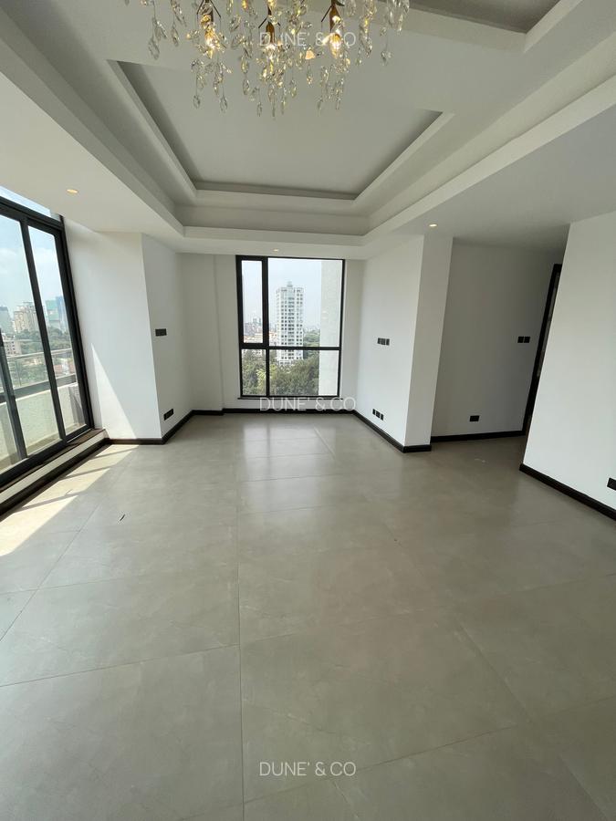 3 Bed Apartment with En Suite in Riverside - 19