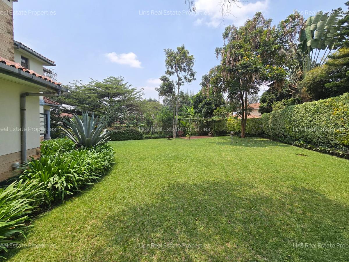 4 Bed Townhouse with En Suite in Rosslyn - 6