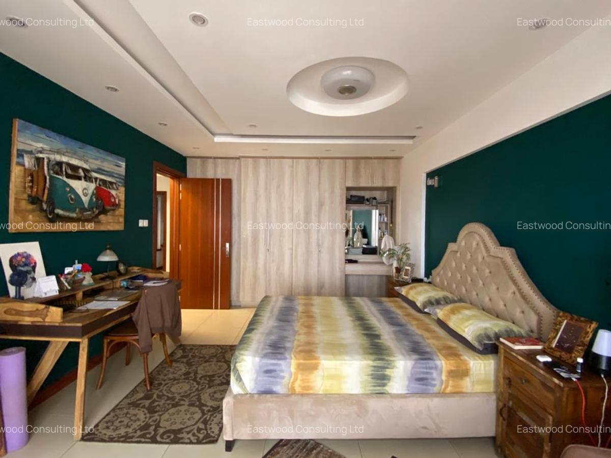 4 Bed Apartment with En Suite at 3Rd Parklands - 8