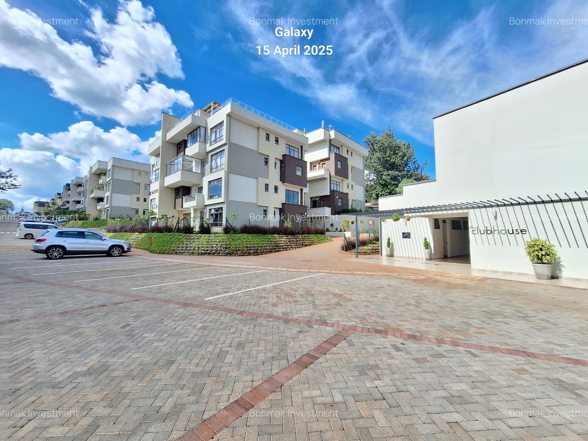 4 Bed Villa with En Suite at Rossylin Estate. - 18