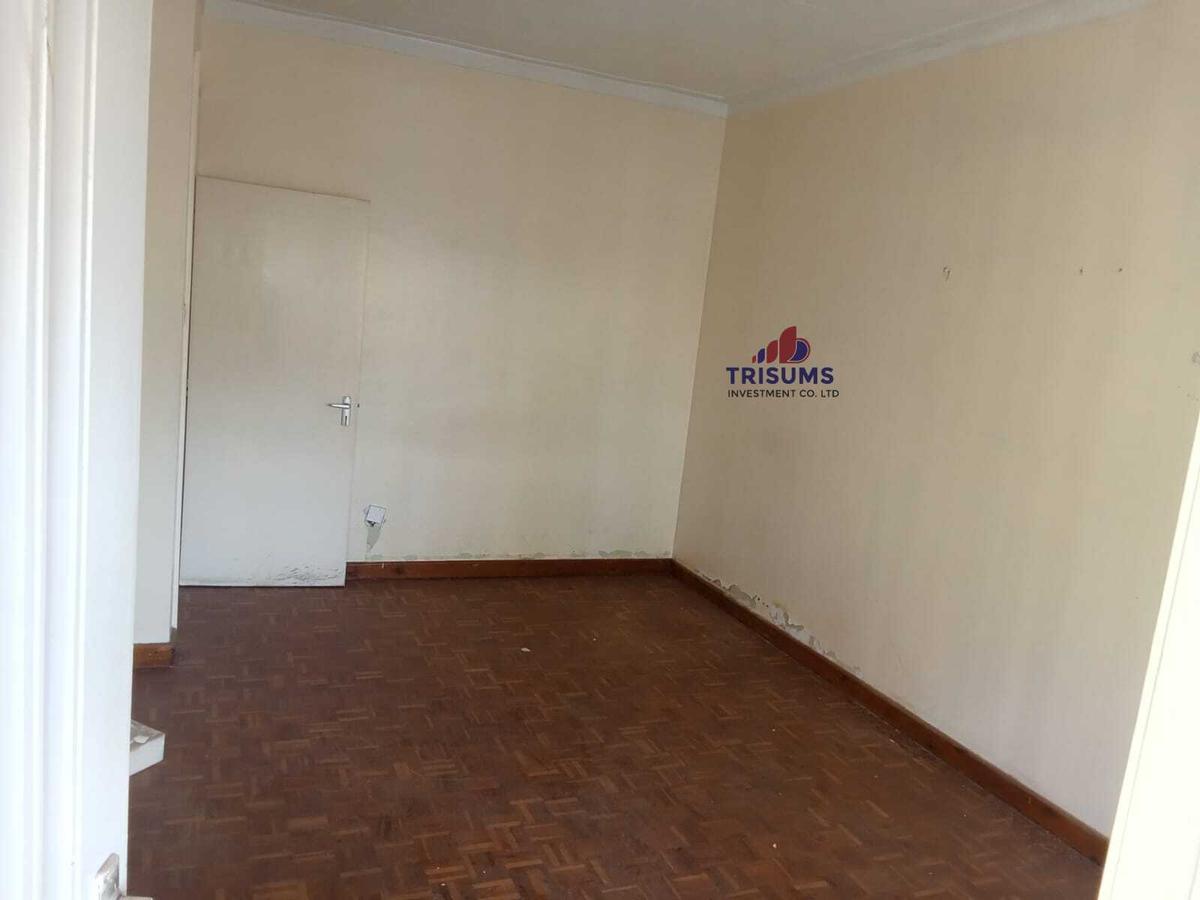 450 ft² Commercial Property with Fibre Internet in Rhapta Road - 11