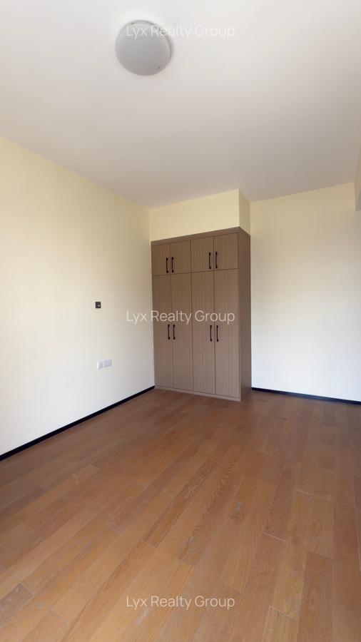 2 Bed Apartment with En Suite in Westlands Area - 17