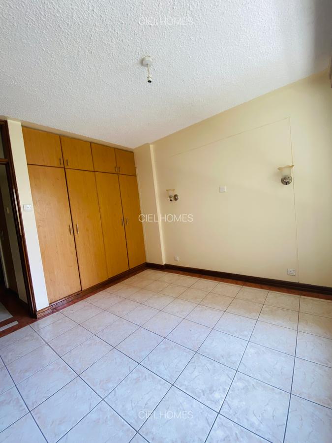 1 Bed Apartment with Swimming Pool at Wood Avenue - 10
