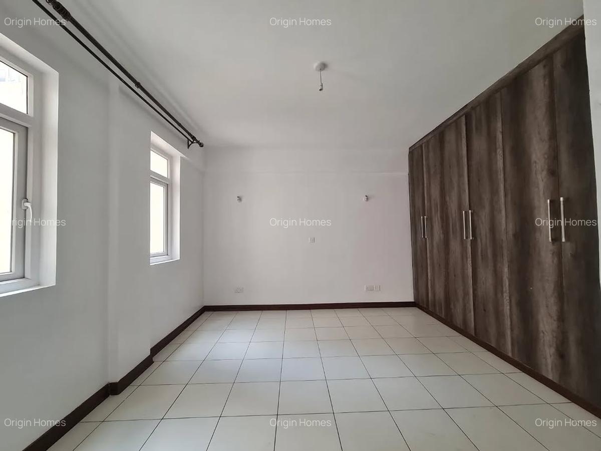 2 Bed Apartment with En Suite at Westlands - 8