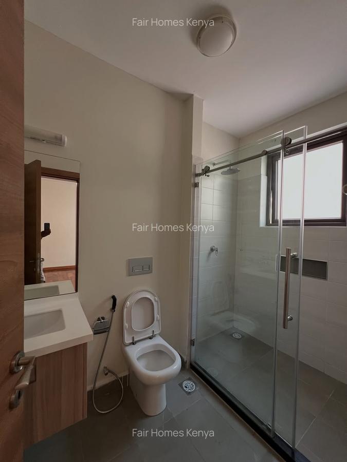 5 Bed Townhouse with En Suite at Lavington Green - 11