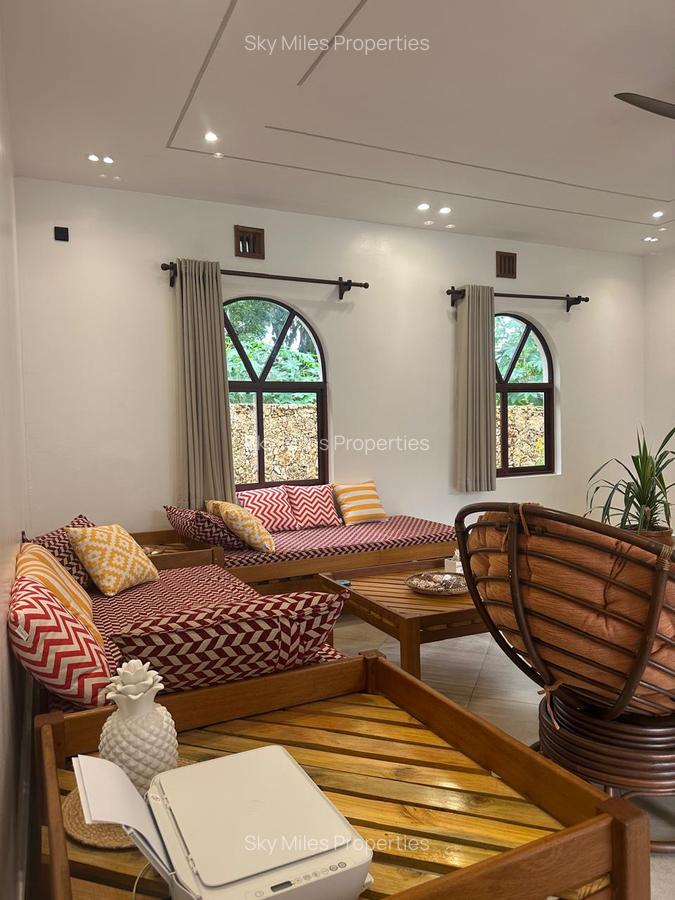 3 Bed Villa with En Suite at La-Marina - 16