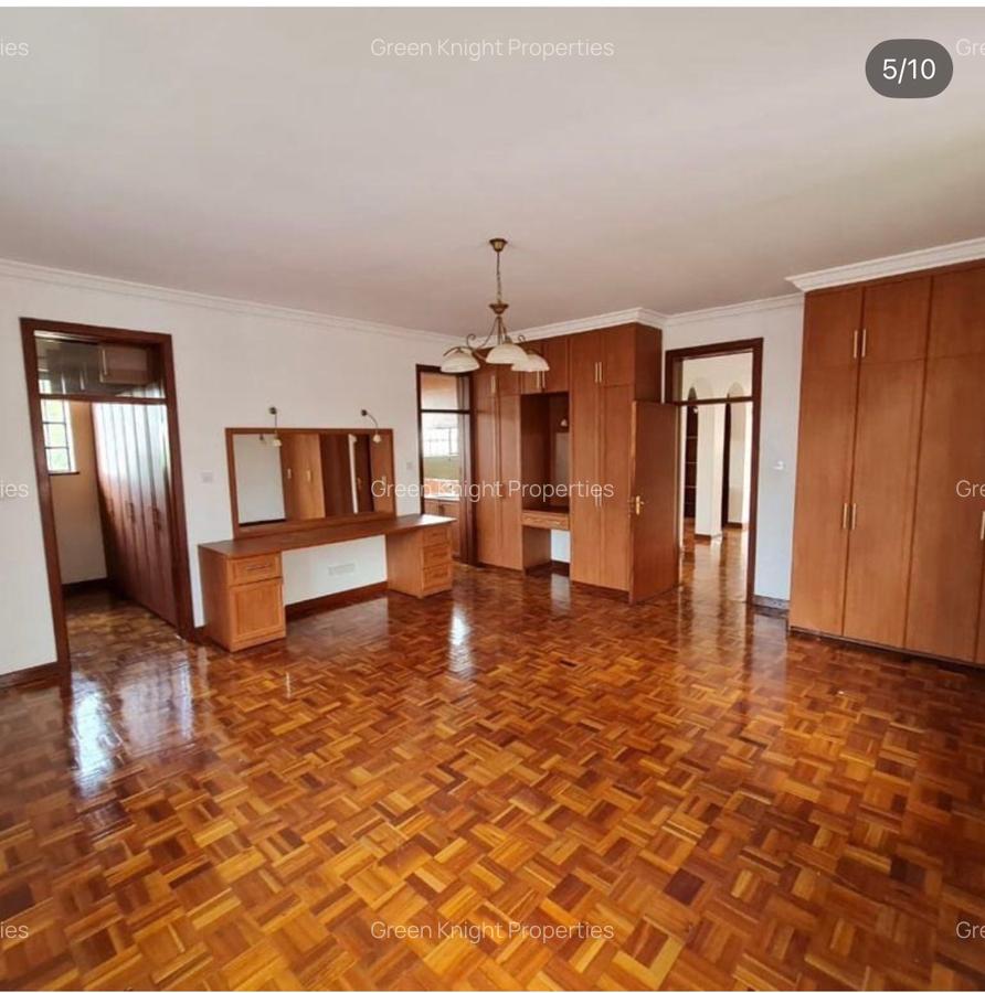 4 Bed Townhouse with En Suite in Lavington - 4