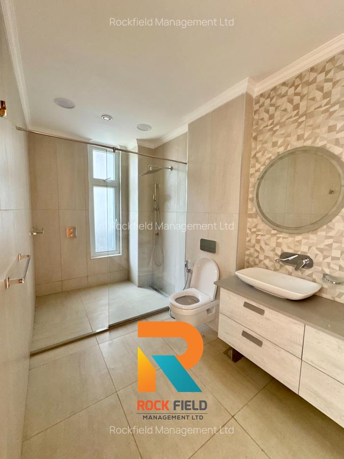 2 Bed Apartment with En Suite in Parklands - 13